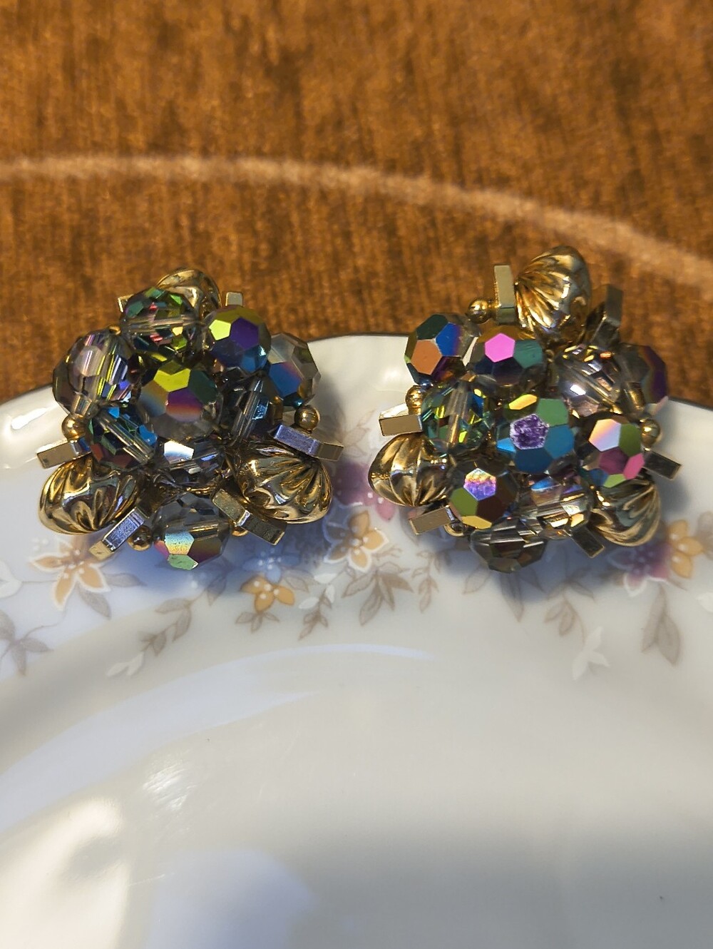 Vtg MCM Vendome Crystal Clear Cluster AB Gold Tone Clip On Earrings